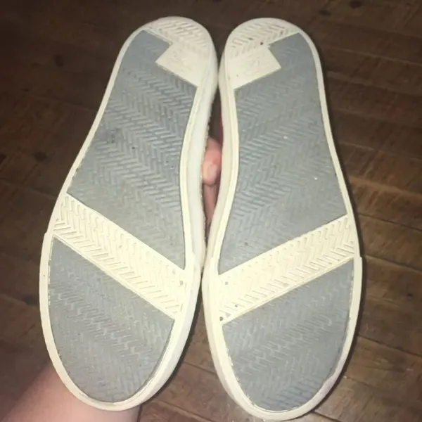 Tom’s deep red burlap slip on size 10 shoes - Image 4