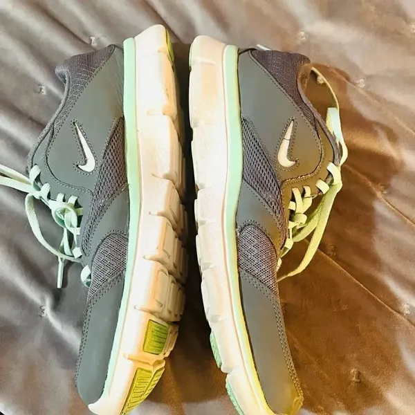 Nike Flex Running Shoes Sneakers Grey Mint Green Women’s 9.5 - Image 6