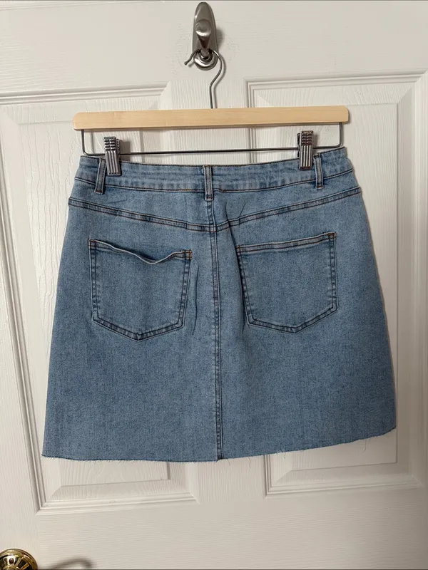 NWT Sparkle Light Blue Denim Skirt blue b rhinestone small - Image 4