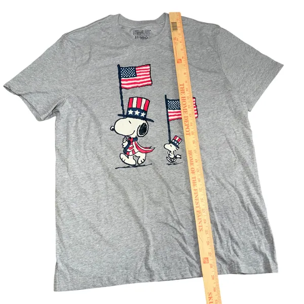 Peanuts Snoopy Woodstock American Flag Graphic T-Shirt Gray Large Patriotic Tee - Image 2