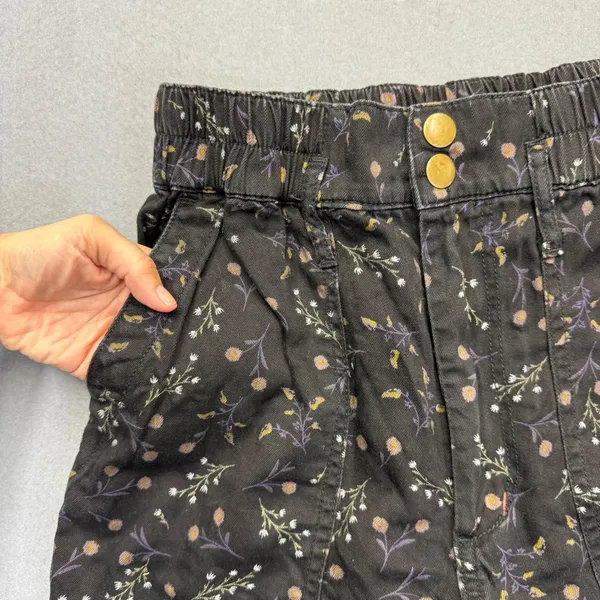 Anthropologie Small Black Floral High Rise Tapered‎ Cargo Pants Elastic Back - Image 9
