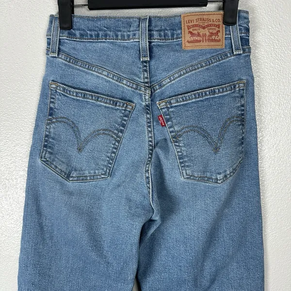 Levis Ribcage Straight Ankle Jeans Womens 25 Denim Button Fly High Rise Raw Hem‎ - Image 6