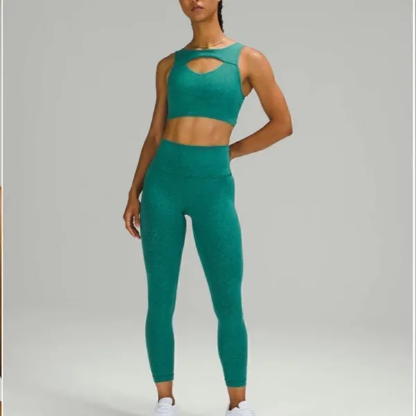 Lululemon Crunch Teal Lagoon Everlux Cut-Out Train Bra *Medium Support, B/C Cups - Image 3