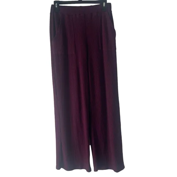 Retreat Women's Size Small Burgundy Purple Two Piece Pajama‎ Set - Image 4