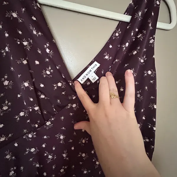 Macys burgundy tie back midi dress - Image 4