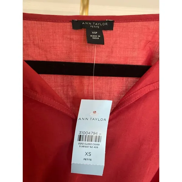 Ann Taylor Smocked Crop Blouse Romantic Boho‎ Date Night Spring Summer July 4th - Image 5