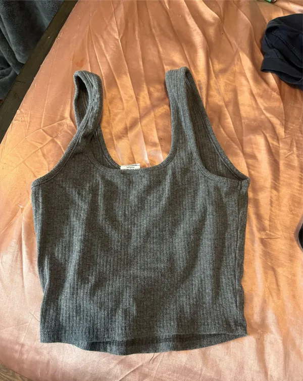 Tillys ribbed scoop neck cropped tank - Image 2