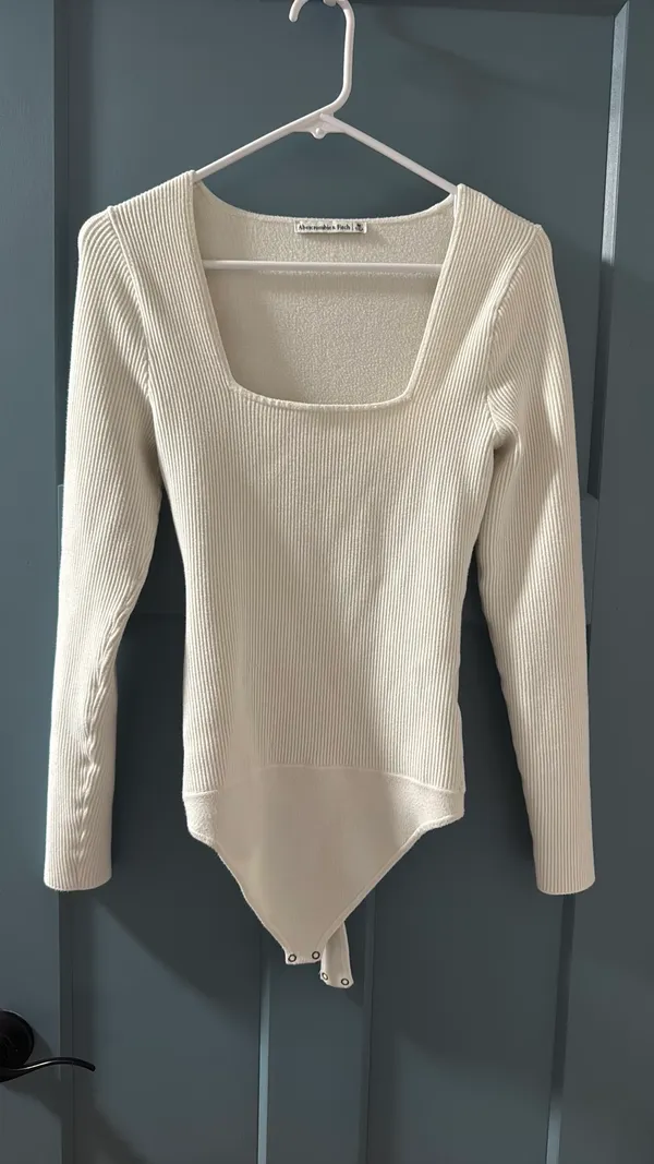 White Bodysuit Abercrombie Long Sleeve Ribbed - Image 4