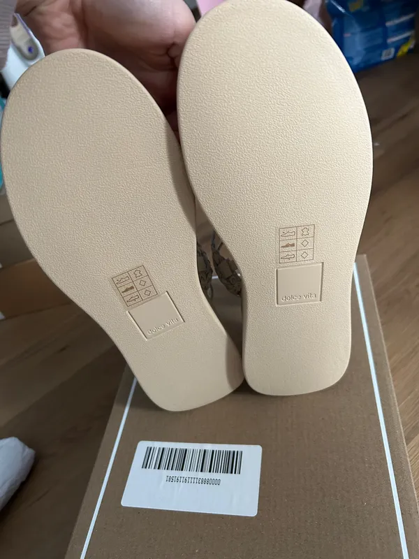 dolce vita gatsby sandals in cream leather - Image 6