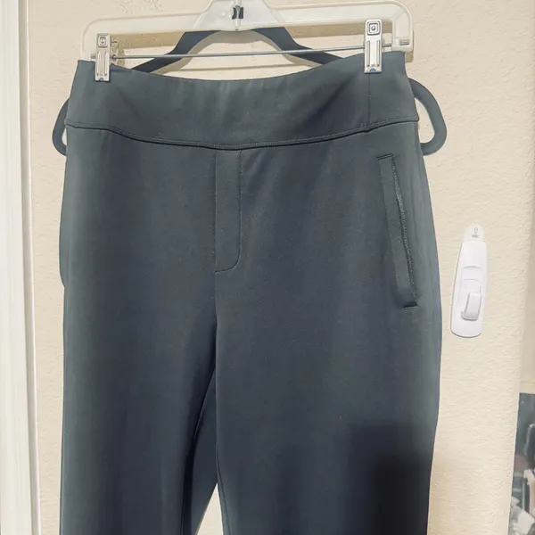 Halara Flex DayStretch Pants Womens M High Waisted Flare Leg office or casual - Image 2