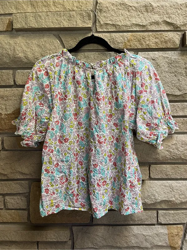 Anthropologie Jennifer Grace Floral Smocked Neck Top in Mint, Lilac, Pink Medium - Image 3