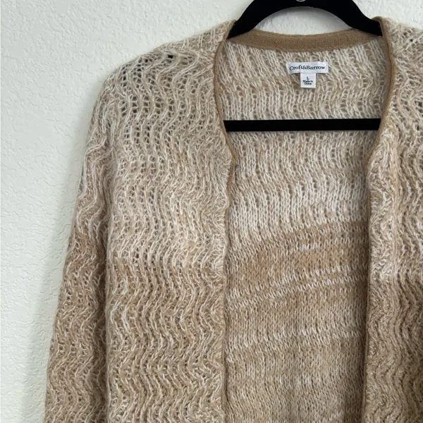 Croft & Barrow Women's‎ Beige Knit Cardigan - Image 3