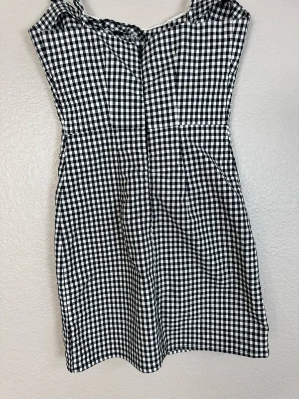 Urban Outfitters UO Black White Gingham Sleeveless Mini Dress size Medium $59 - Image 8