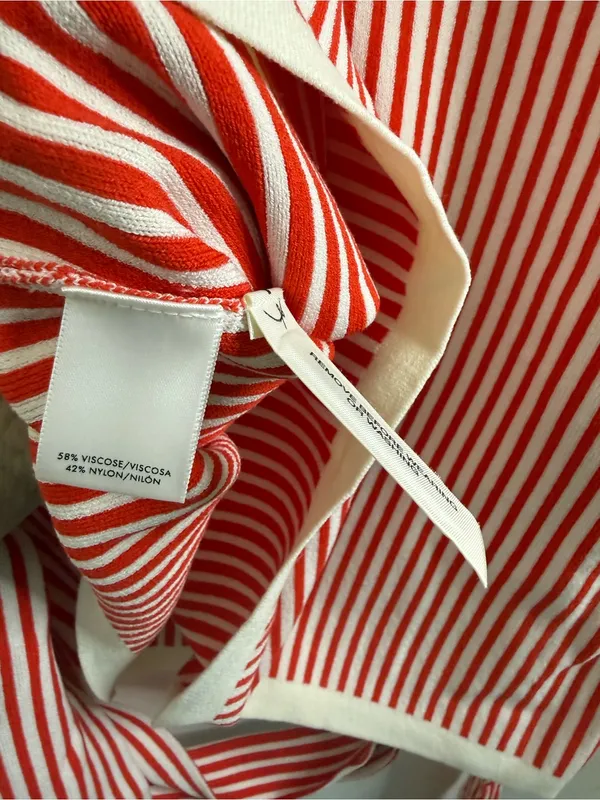 And Taylor NWT red, vertical striped sleeveless, belted knit top XL - Image 7