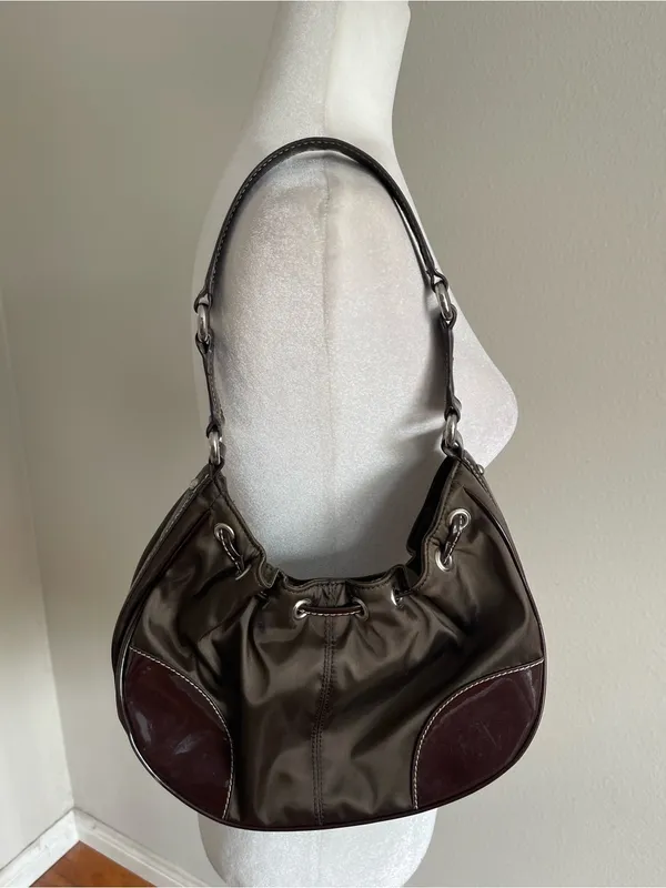Chaps Brown Shoulder Hobo Bag with Dark Brown Accents - Image 5