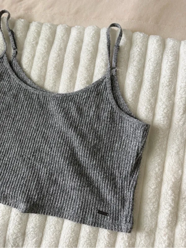Hollister Gray Ribbed Cropped Cami Top - Image 2