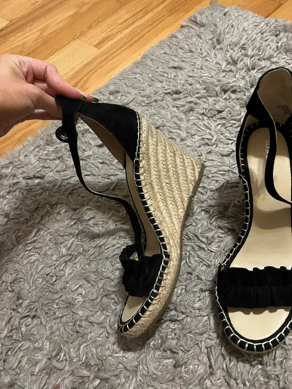 Black Wedges - Image 3