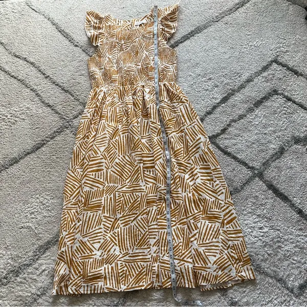THML midi dress brown white line print ruffle sleeve smocked medium - Image 8