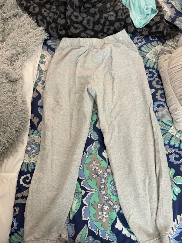 Light Grey Lululemon Scuba Joggers - Image 3