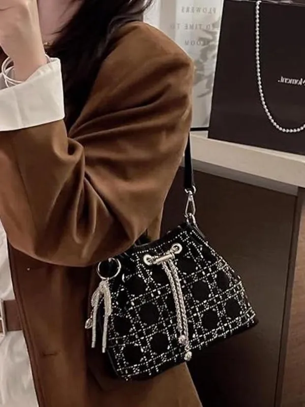 & Other Stories Cute Small Crossbody Checkered Bucket Bag - Image 5