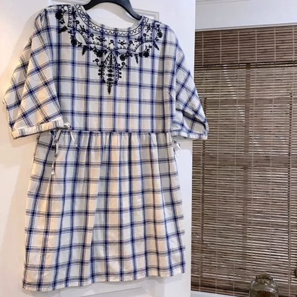 Umgee blue plaid floral embroidered dress size small - Image 6