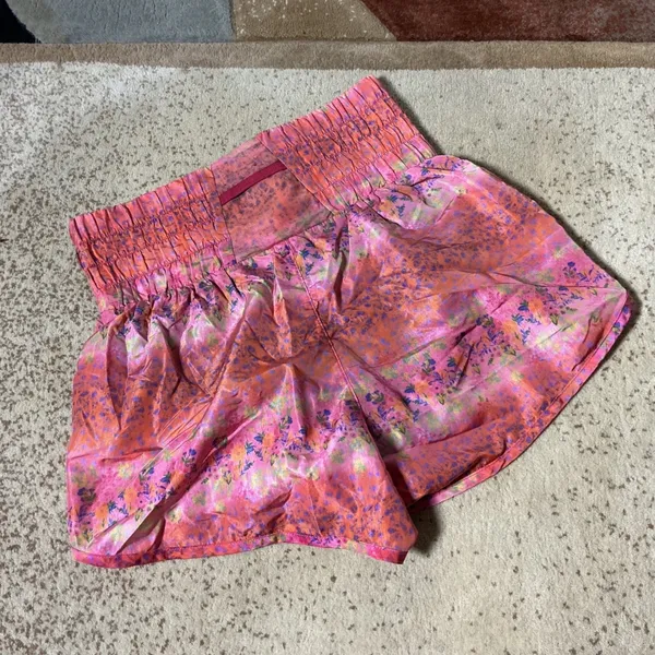 Natural Life Floral Smocked Running Shorts Womens‎ M Pink Orange Iridescent - Image 6