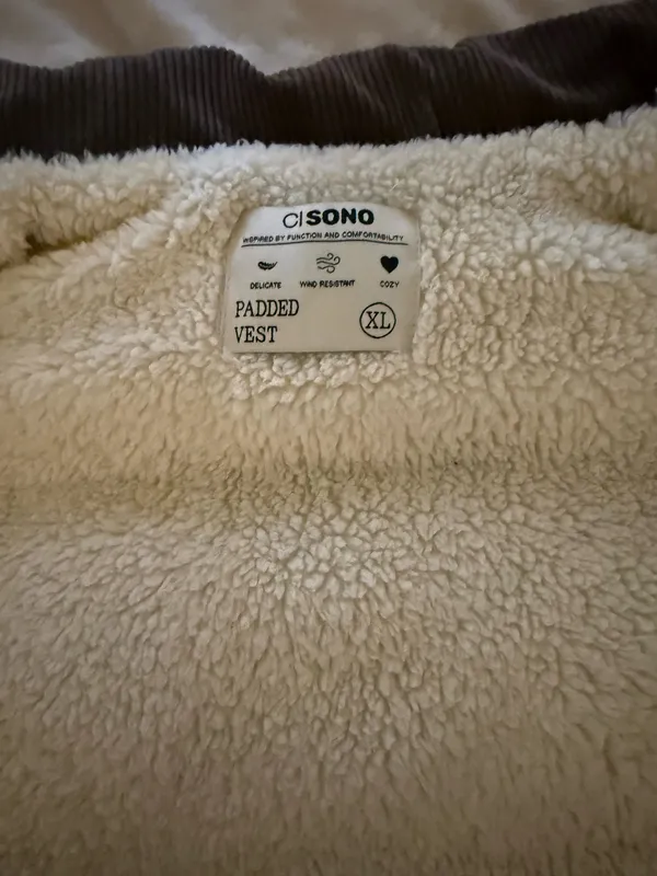 Vest  - Image 3