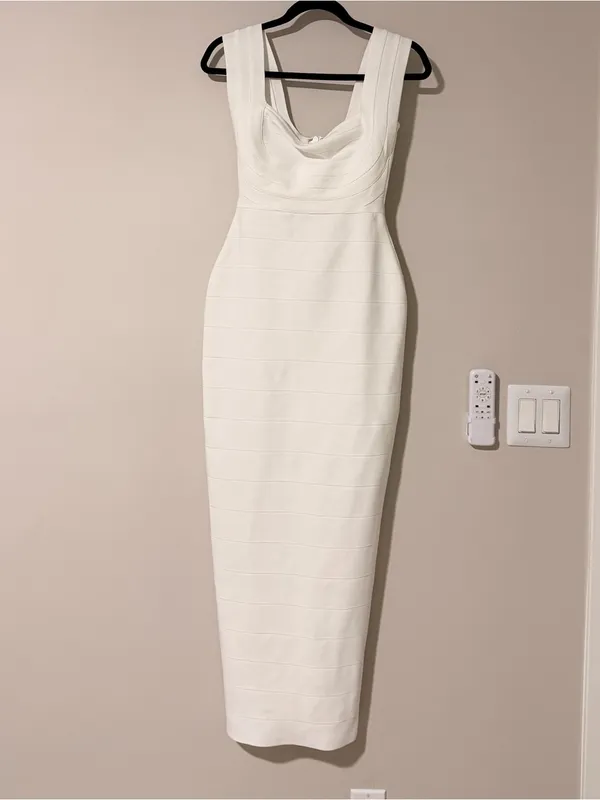 elliatt fiona white fitted bodycon bandage knit maxi gown dress size small - Image 2