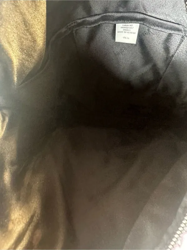 D5. Vera Bradley Black Multicolor Paisley Print Crossbody Bag,adjustable strap - Image 7