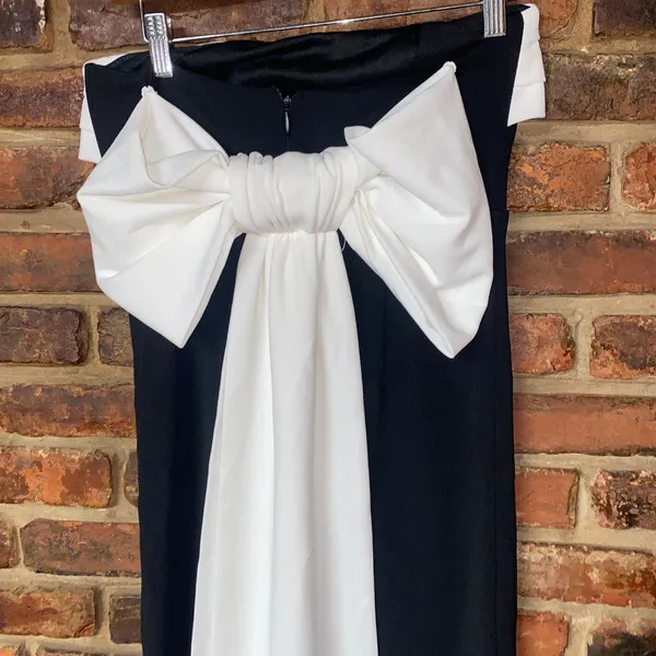 NWOT Lulu's Fabulous Phenomenon Black White Strapless Bow Midi Dress Size Small - Image 9