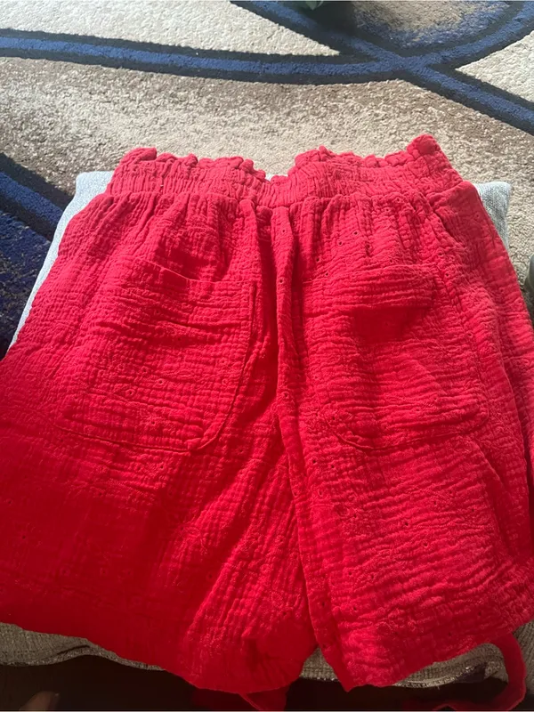 Knox Rose Red Textured Tie-Waist Bermuda Shorts - Image 5