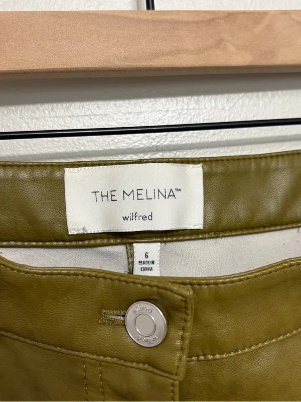 Aritzia Wilfred The Melina Vegan Leather Pants in Chartreuse Green - Size 6 - Image 3