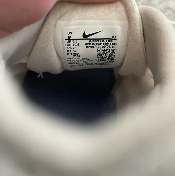 Nike Air Max 270 React Shoes - Image 6