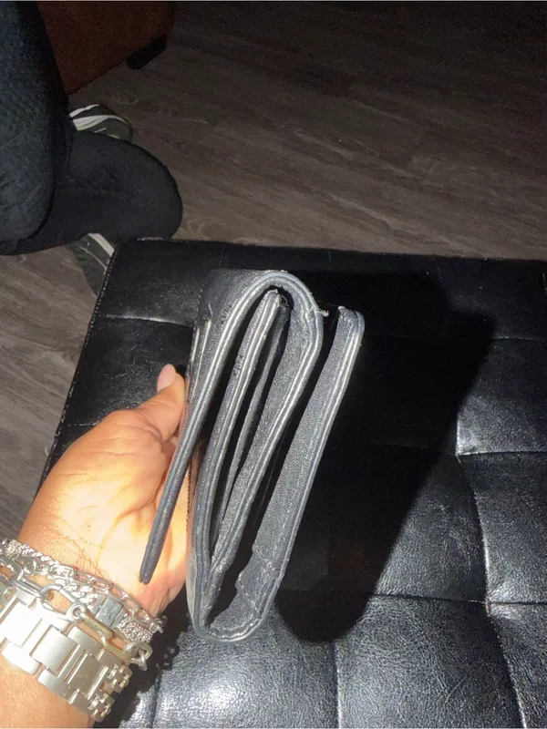 Michael Kors Black Leather Clutch Wallet with Logo Plaque - Image 3