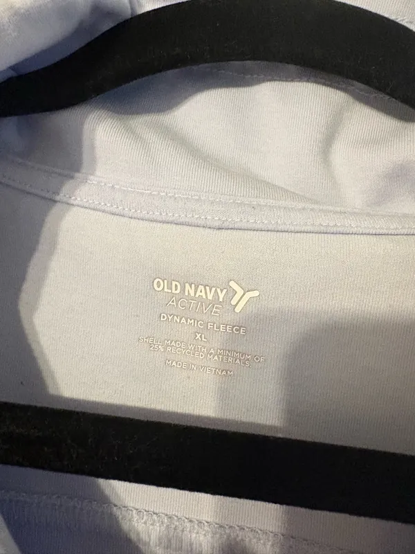 Old Navy Sweatshirt - Image 3