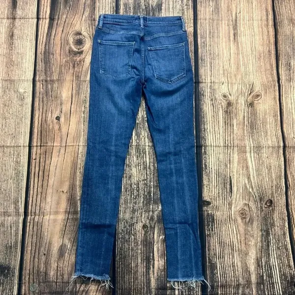 Agolde Women's Skinny Jeans‎ Size 27 Blue Medium Wash Frayed Hem - Image 4