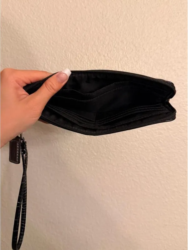 Vintage Black and Gray Coach Wristlet Wallet with Leather Bow - Image 4