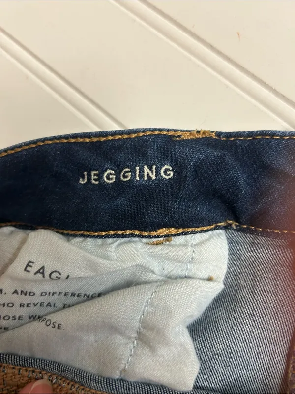 American Eagle Dark Wash Next Level Stretch Jeggings Size 14 - Image 8