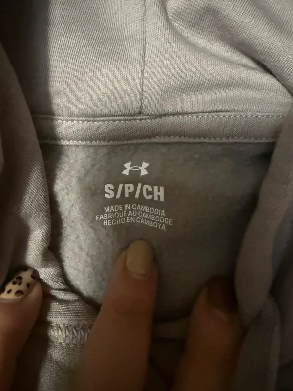 Under Armour women’s sweatshirt - Image 6