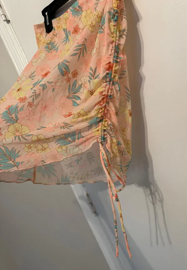 Celebrity Pink Ruched V-Neck One Piece Swimsuit Size XL - Image 7