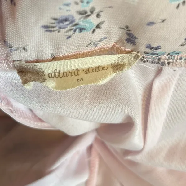 Altar'd State Blush Pink Floral Mini Skirt Size Medium - Image 3