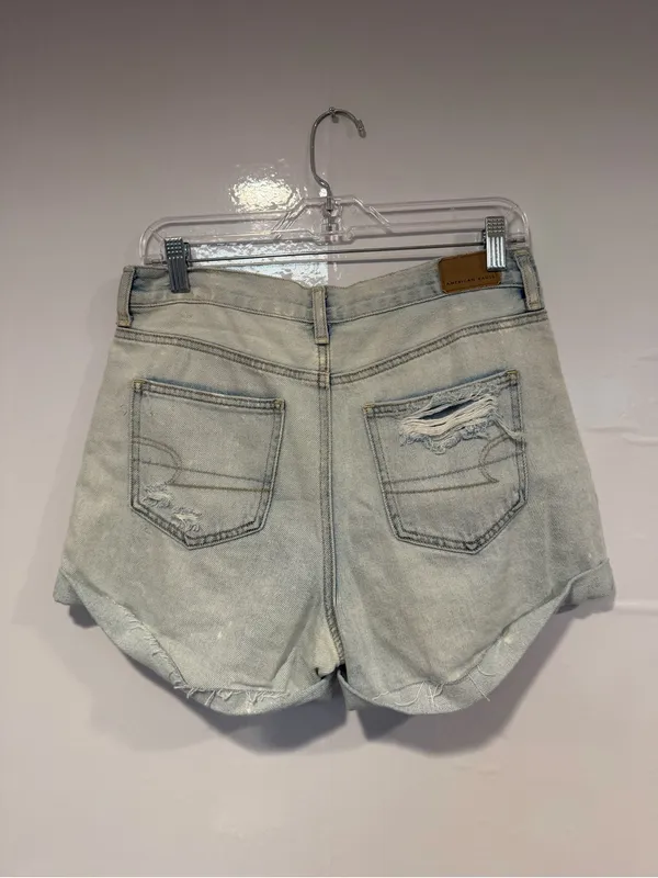 Distressed Light Wash‎ American Eagle Mom Denim Shorts - Image 5