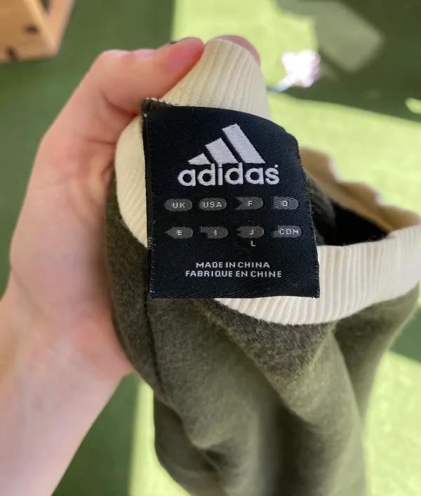 Adidas Olive Green Crewneck - Image 3
