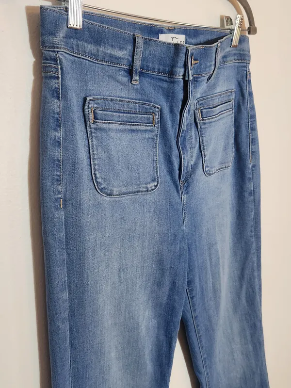 LOFT Slim Fit Flare Jeans with Patch Pockets Size 8/29 - Image 4