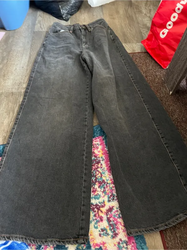 Bdg black wide a wide jeans size 26 - Image 5