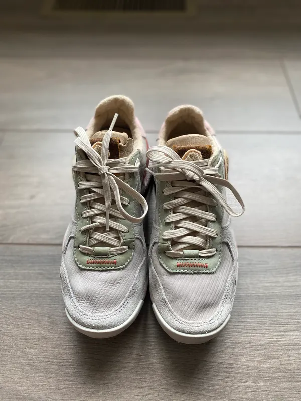 Hiking Shoes - Image 5