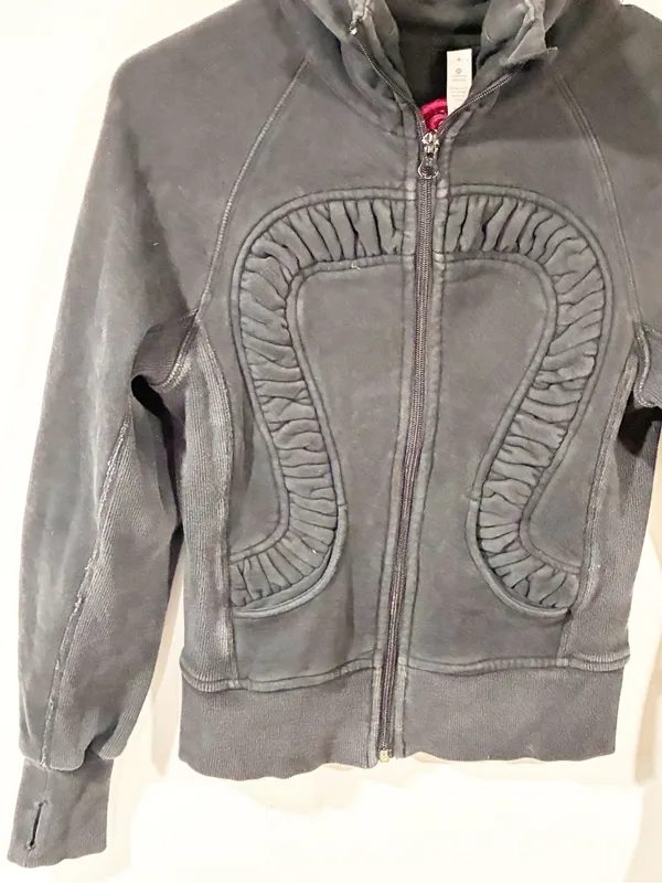 Lululemon Heathered Black Sparkle Cuddle Up Jacket Size 4 - Image 2