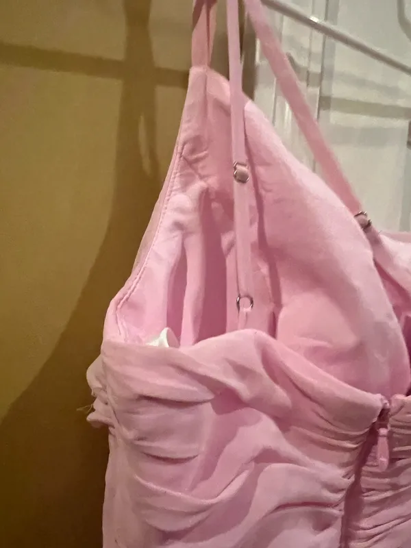 AZAZIE Pink maxi dress with ruched detailing and slit #formal #eveningwear or prom Just take some pictures with it and didn’t wear it again Size A6 - Image 3