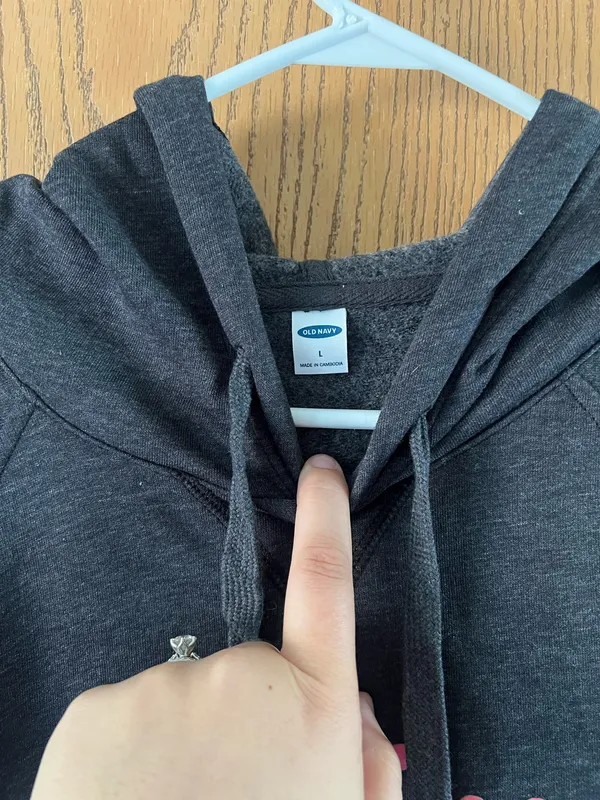 Old Navy Cropped Sweatshirt - Image 3