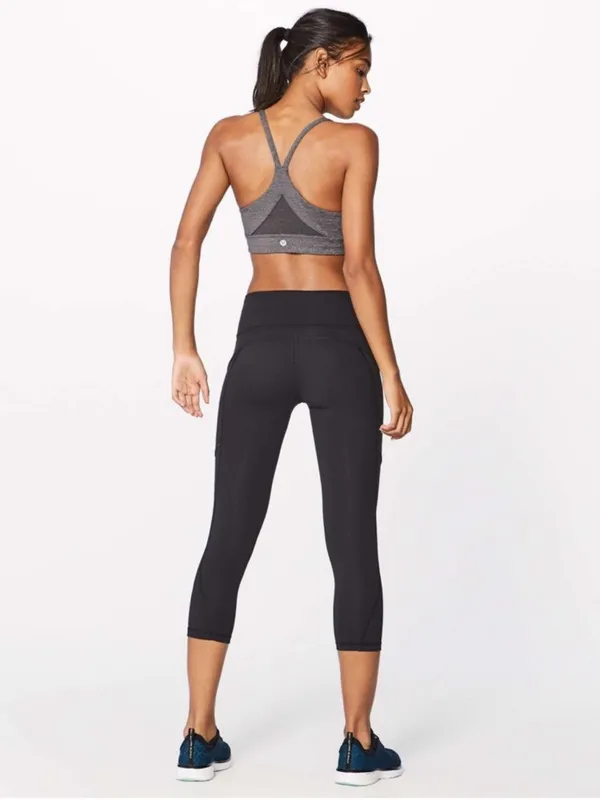Lululemon Run On Crop 21” Legging Size 10 - Image 2
